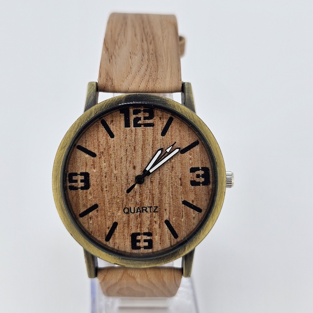 Men's Watch 40MM Light Brown Dial Light Brown Faux Leather Bands New Battery